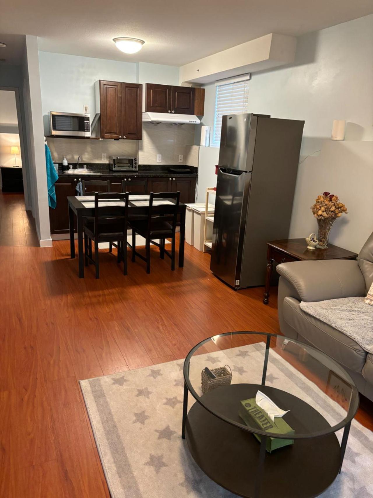 Lovely 1Br Secondary Suite With Separate Entrance New Westminster Ngoại thất bức ảnh